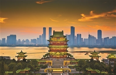 名篇成就滕王閣 南昌唱響&ldquo;英雄城&rdquo;